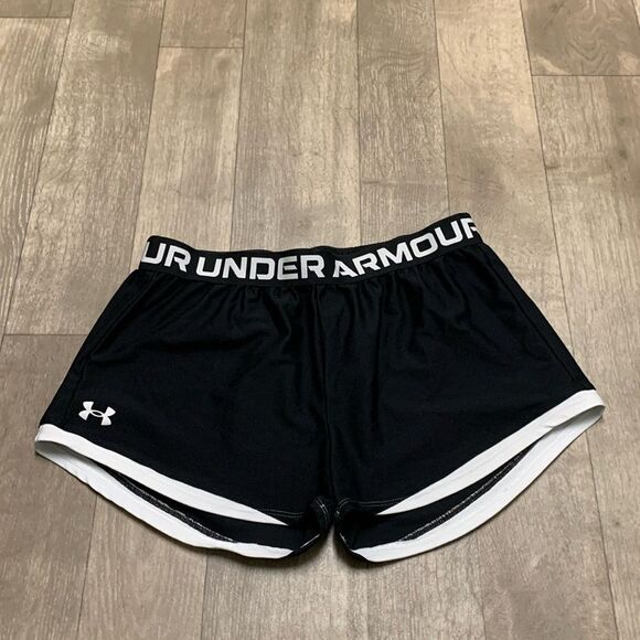 Girls Under‎ Armour Loose Fit Running Gym Training Shorts - Picture 1 of 4